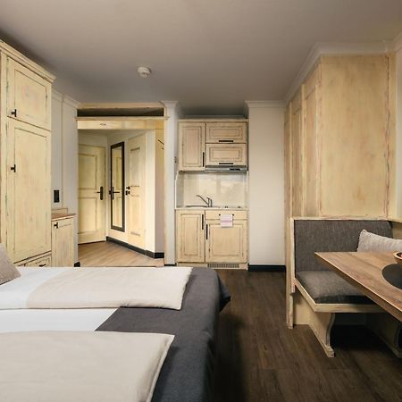 Mondi Hotel אקסמס מראה חיצוני תמונה