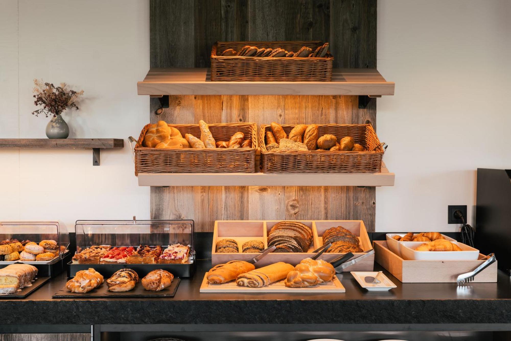 Mondi Hotel אקסמס מראה חיצוני תמונה