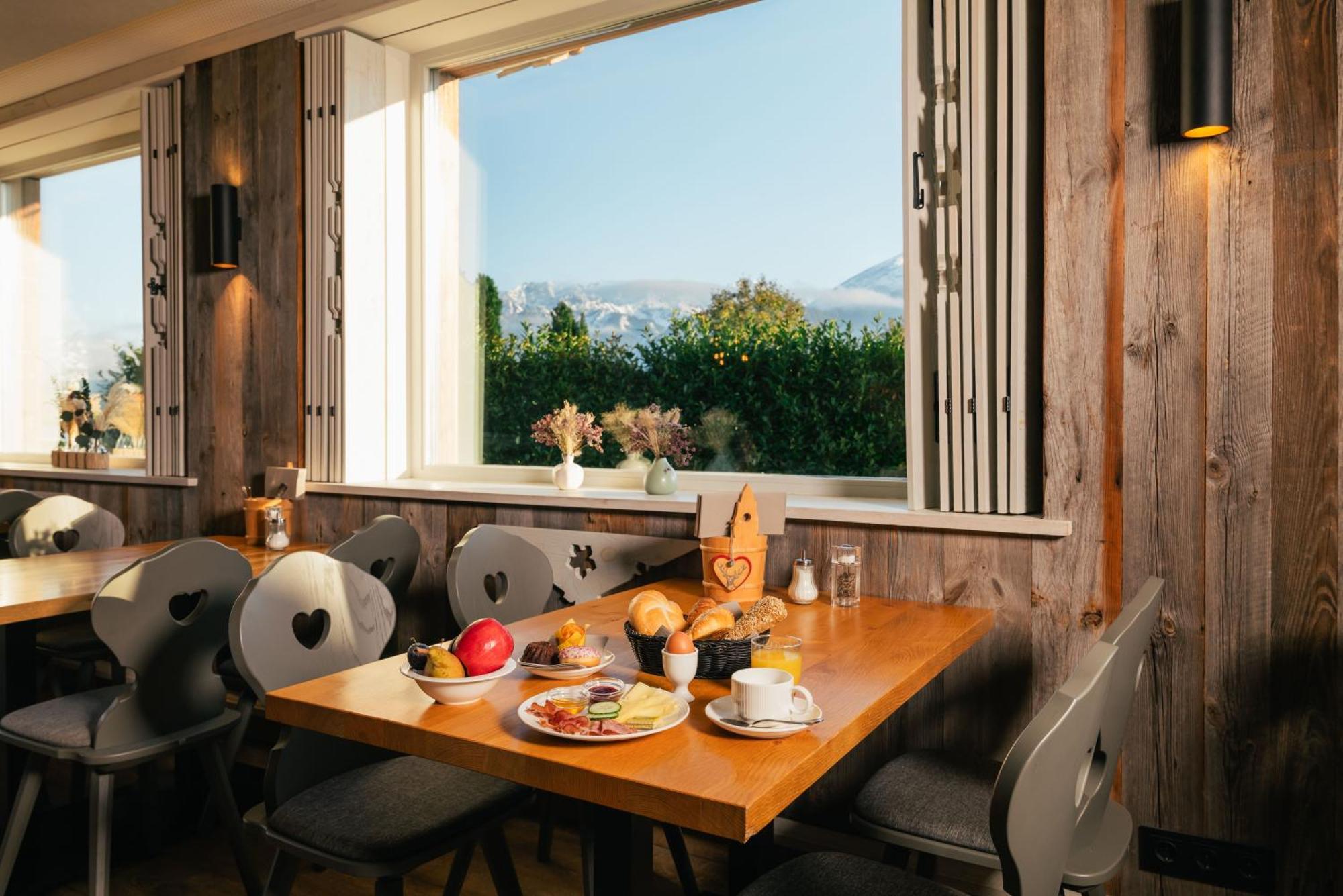 Mondi Hotel אקסמס מראה חיצוני תמונה